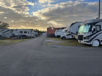 Plus de détails pour 5275 95th St N, Saint Petersburg, FL - Industriel/Logistique à vendre