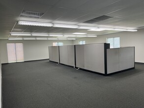 616 Industrial Ave, Greensboro, NC à louer Photo de l’immeuble– Image 2 sur 7