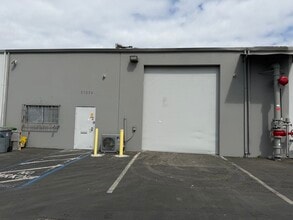 30500-30530 Union City Blvd, Union City, CA à louer Photo de l’immeuble– Image 1 sur 8