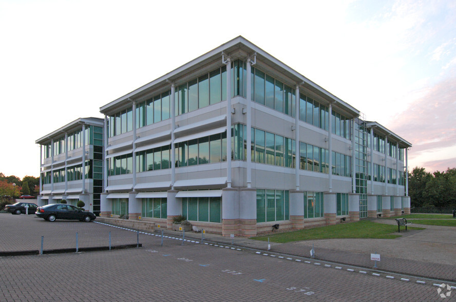 800 Pavilion Dr, Northampton à louer - Photo de l’immeuble – Image 2 sur 3