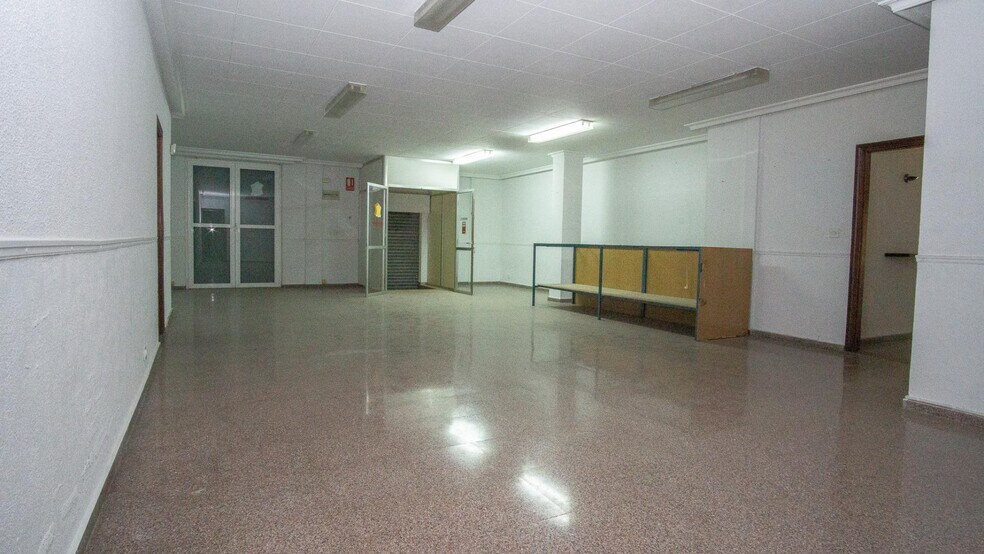 Local commercial dans Elda, Alicante à vendre - Photo intérieure – Image 2 sur 6