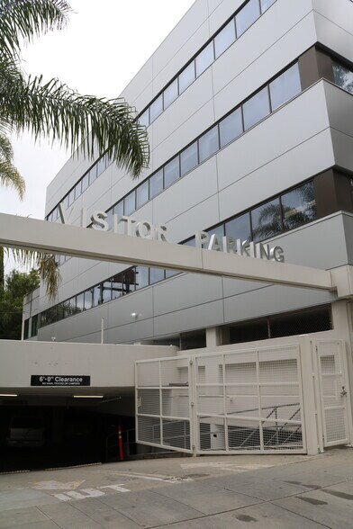 8665 Wilshire Blvd, Beverly Hills, CA à louer - Photo de l’immeuble – Image 3 sur 4