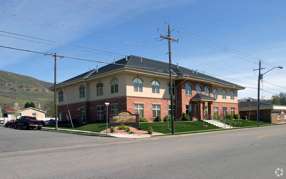 25 S Main St, Centerville, UT à louer - Photo de l’immeuble – Image 2 sur 28