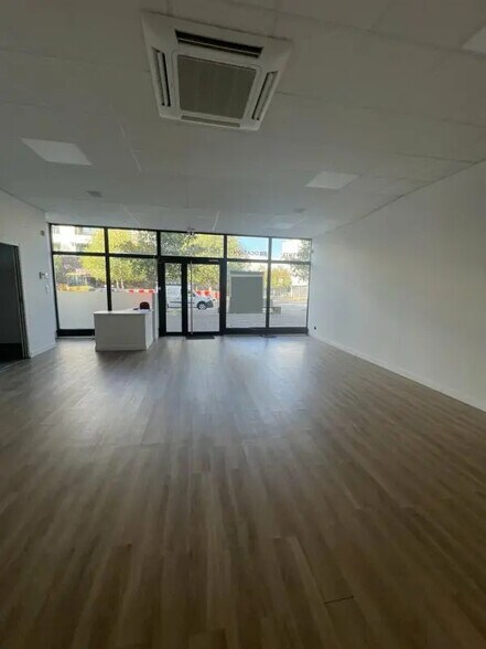 Local commercial dans Blagnac à vendre - Photo de l’immeuble – Image 1 sur 5