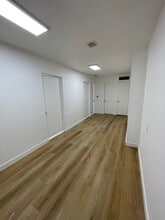 36 Malaga Cove Plz, Palos Verdes Estates, CA à louer Photo intérieure– Image 2 sur 18