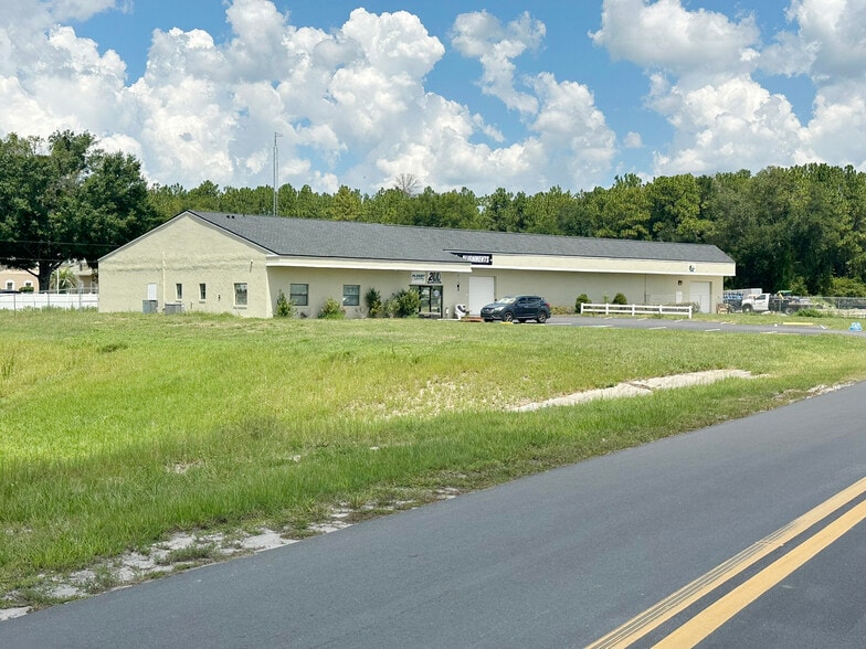 10988 SW 94th Ct, Ocala, FL à vendre - Photo de l’immeuble – Image 2 sur 18