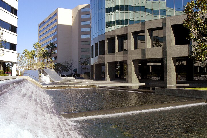 17901 Von Karman Ave, Irvine, CA à louer - Photo de l’immeuble – Image 2 sur 26
