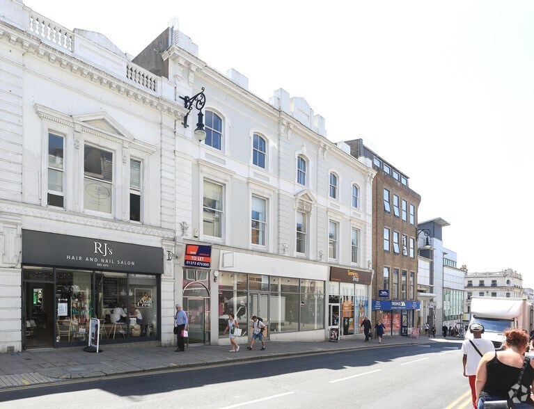 130 Queens Rd, Brighton à louer - Photo principale – Image 1 sur 2