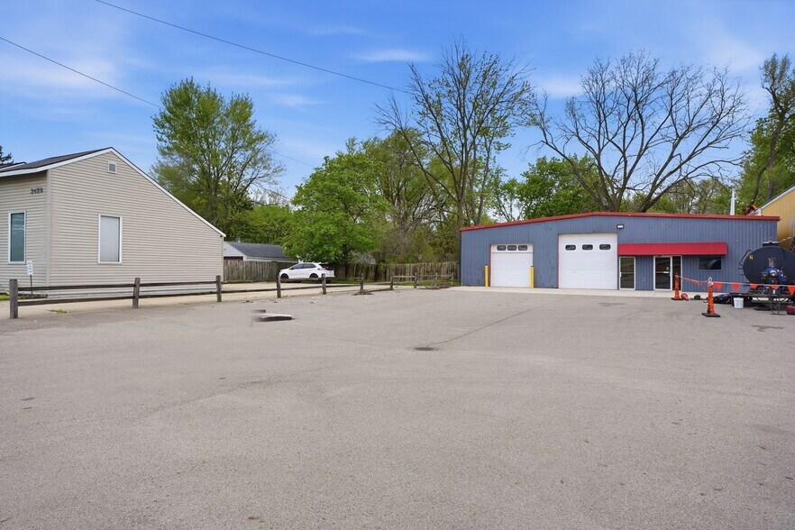 3499 E Main St, Kalamazoo, MI à vendre - Photo de l’immeuble – Image 3 sur 27