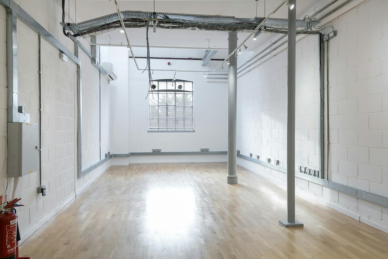 44-48 Wharf Rd, Londres, LND N1 7UX - Lot 23 -  - Photo intérieure - Image 1 of 4