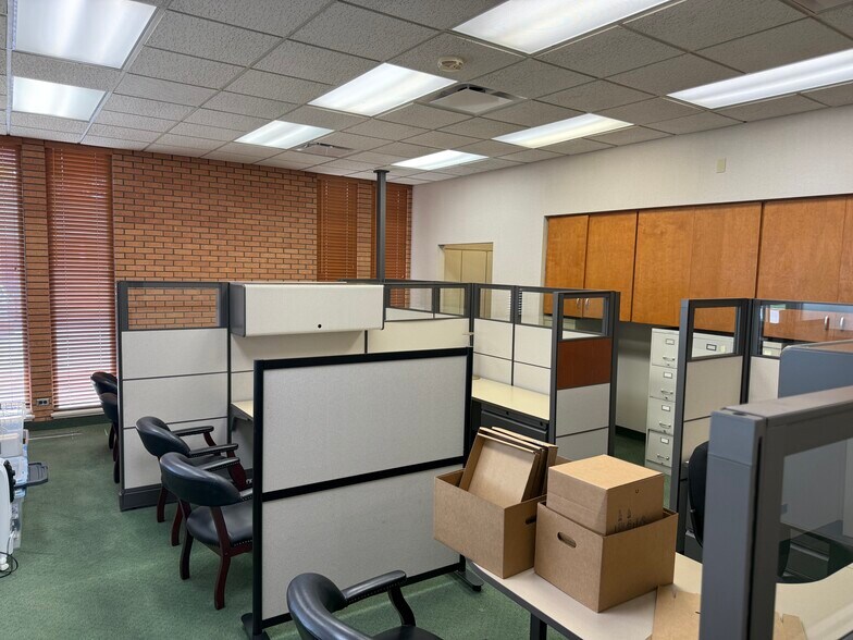 510 Plaza Blvd, Kinston, NC à vendre - Photo de l’immeuble – Image 3 sur 6