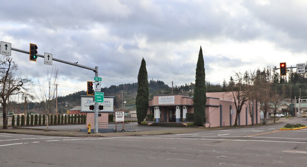 505 S A St, Springfield, OR à vendre - Photo de l’immeuble – Image 2 sur 13