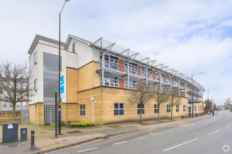 Corporation St, Rugby à louer - Photo principale – Image 1 sur 4