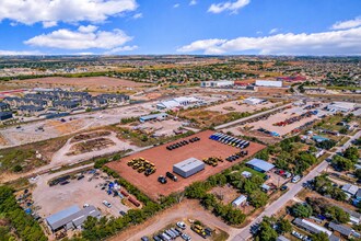 12725 HWY 290 E, Manor, TX à louer Photo intérieure– Image 2 sur 12