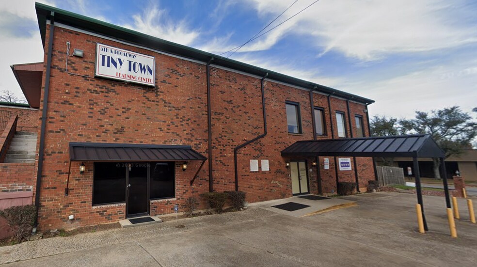 111 W 5th St, Tyler, TX à louer - Photo de l’immeuble – Image 2 sur 45