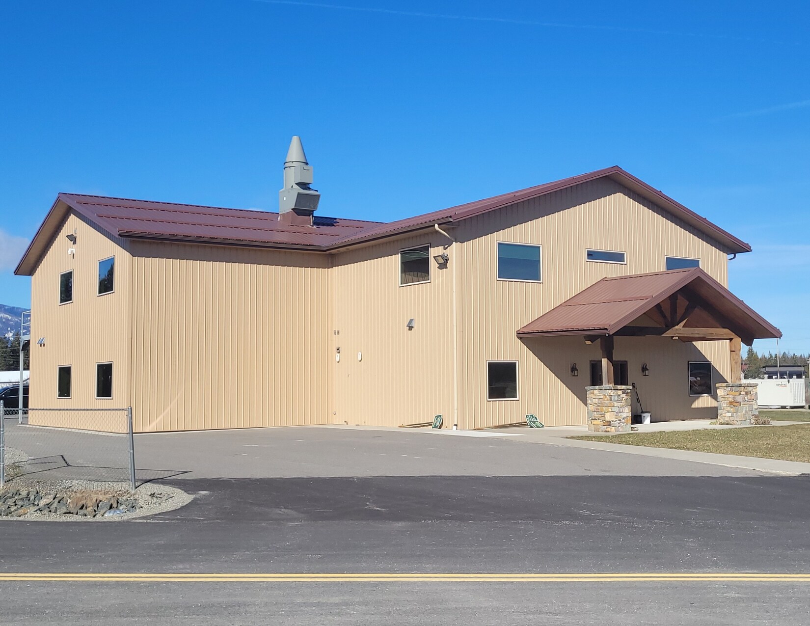 261 Great Northern Rd, Bonners Ferry, ID à vendre Photo principale– Image 1 sur 11