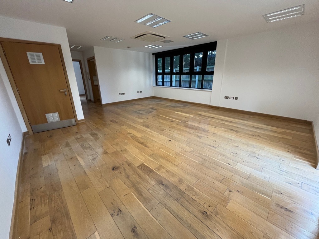 Old Ipswich Rd, Ardleigh, ESS CO7 7FX - Lot 6 - - Photo intérieure - Image 2 of 3