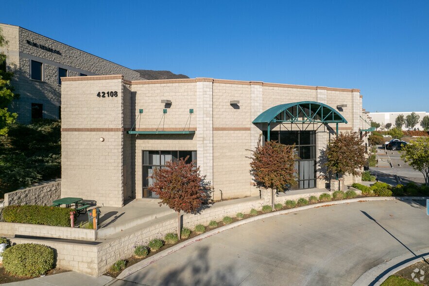 42108 Roick Dr, Temecula, CA à louer - Photo de l’immeuble – Image 2 sur 6