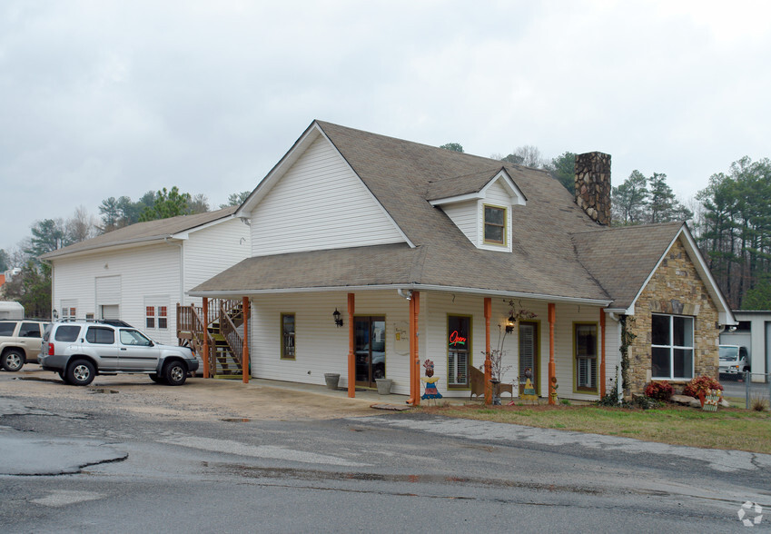 2202 Canton Hwy, Cumming, GA à louer - Photo de l’immeuble – Image 2 sur 19