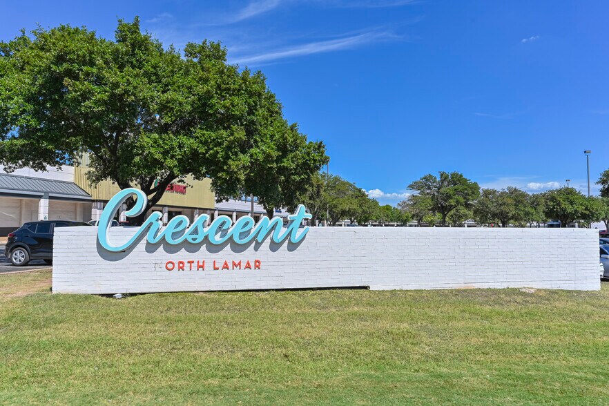 6929 Airport Blvd, Austin, TX à louer - Photo de l’immeuble – Image 3 sur 5