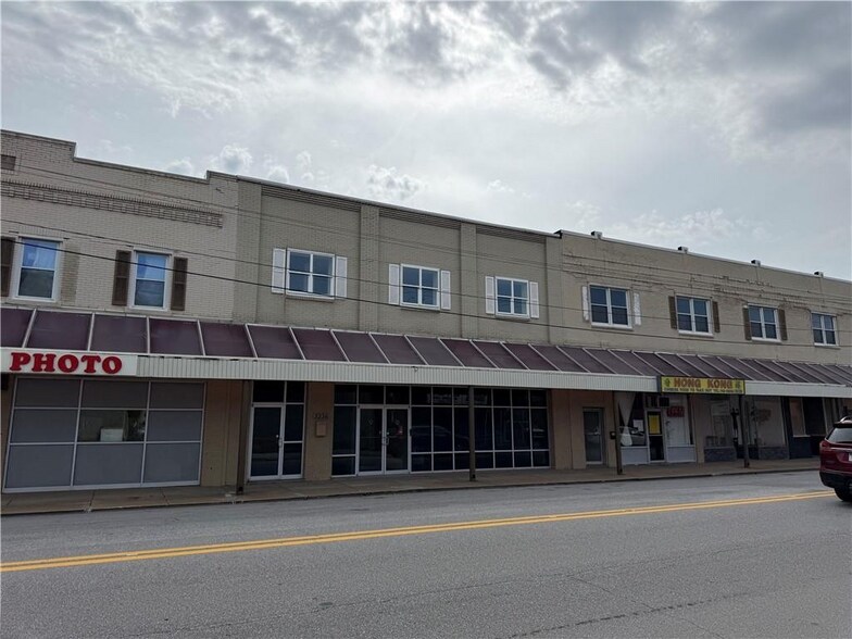 3236 Main St, Weirton, WV à vendre - Photo de l’immeuble – Image 2 sur 30