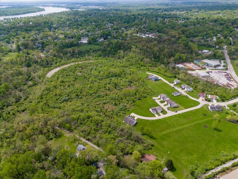 1098 Belgrove Dr, Saint Louis, MO à vendre - Photo de l’immeuble – Image 2 sur 15