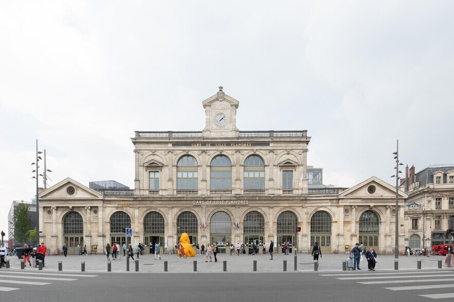 Bureau dans Lille à louer - Photo de l’immeuble – Image 2 sur 10