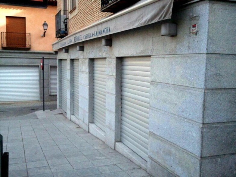 Bureaux/Local commercial dans Toledo, Toledo à louer - Photo de l’immeuble – Image 2 sur 3
