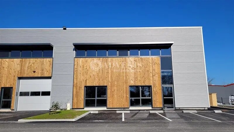 Local d’activités dans Basse-Goulaine à louer - Photo de l’immeuble – Image 1 sur 3