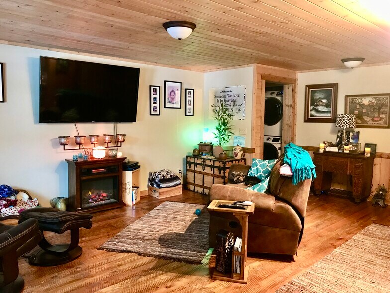 4143 Huckleberry Ln, Island Park, ID à vendre - Photo de l’immeuble – Image 2 sur 30