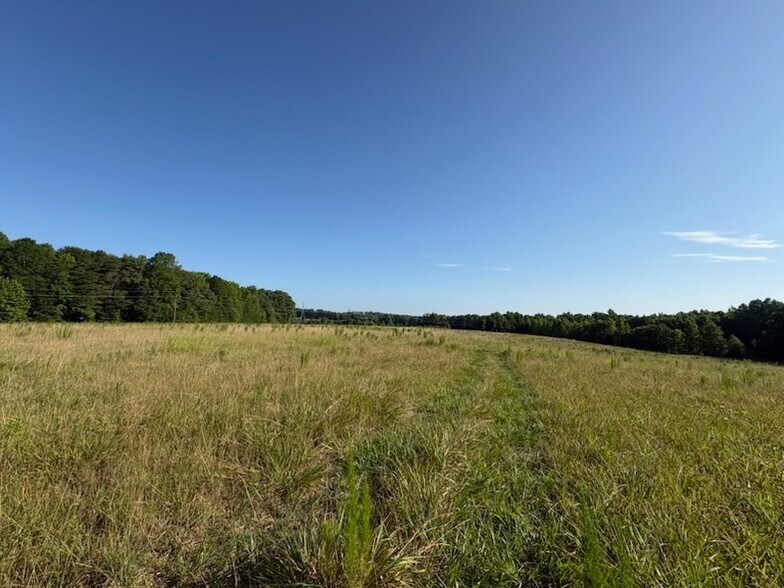 000 Mountain Crest Dr, Kings Mountain, NC à vendre - Autre – Image 1 sur 9