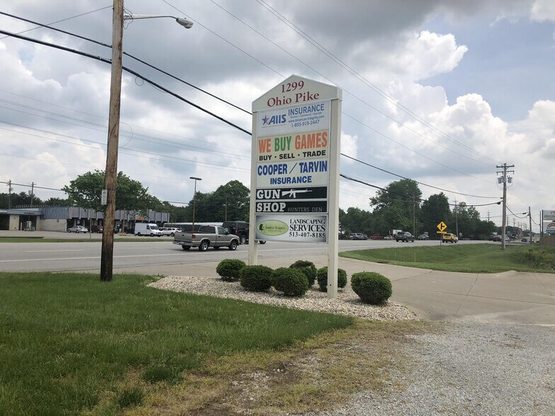 1297-1299 W Ohio Pike, Amelia, OH à louer - Photo de l’immeuble – Image 3 sur 10