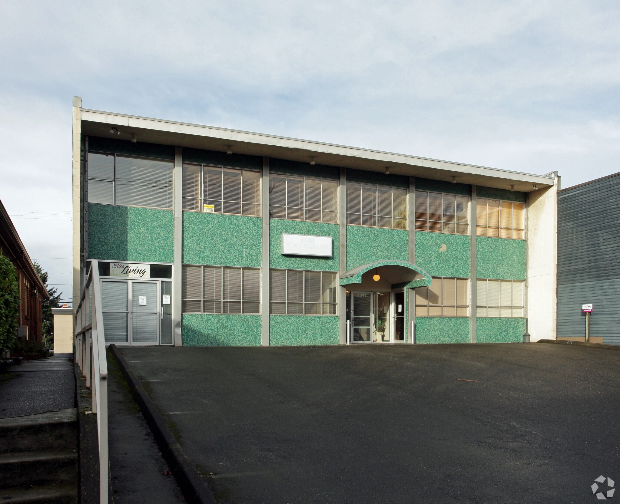 2371 Eastlake Ave E, Seattle, WA à louer Photo principale– Image 1 sur 4