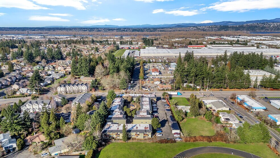 17014-17062 NE Halsey St, Portland, OR à vendre - Photo de l’immeuble – Image 2 sur 39