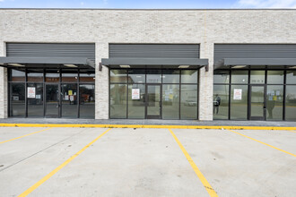 7241 Lawndale St, Houston, TX à louer Photo de l’immeuble– Image 1 sur 5