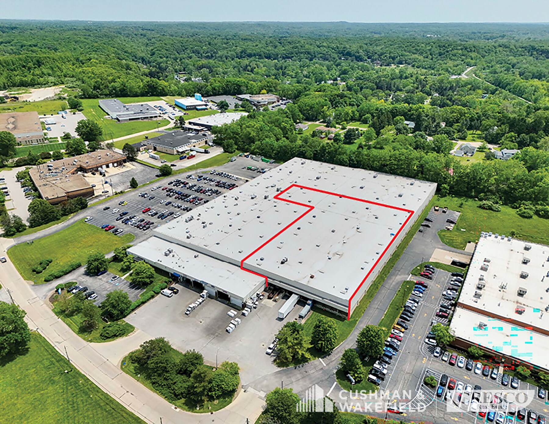 9450 Allen Dr, Valley View, OH à louer Photo de l’immeuble– Image 1 sur 8