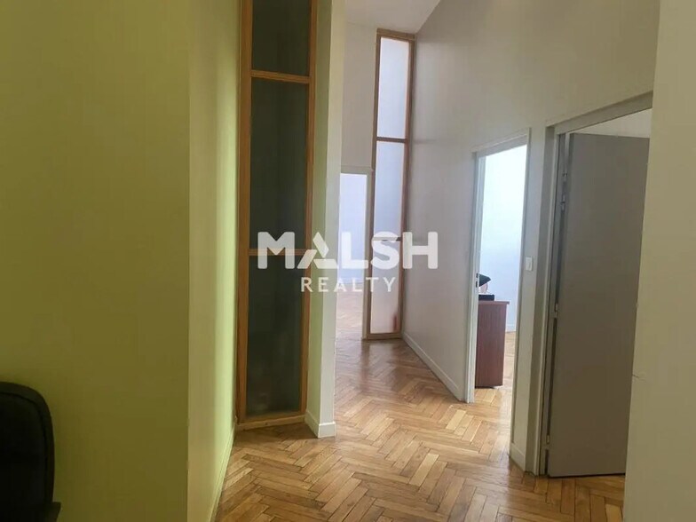 Bureau dans Lyon à louer - Photo de l’immeuble – Image 3 sur 13