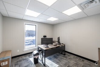 198-202 Benton Dr, East Longmeadow, MA à louer Photo intérieure– Image 1 sur 15