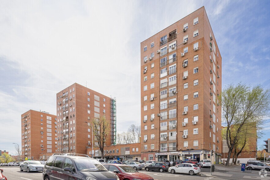 Calle Santa María Reina, 4, Madrid, Madrid à vendre - Photo de l’immeuble – Image 2 sur 9