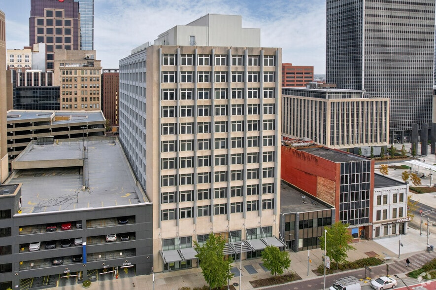 130 E Washington St, Indianapolis, IN à louer - Photo principale – Image 1 sur 4