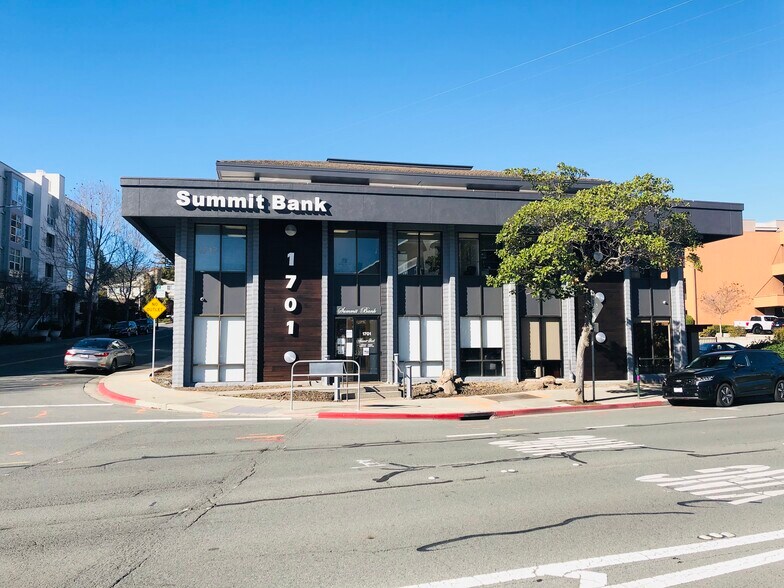 1701-1717 N California Blvd, Walnut Creek, CA à louer - Photo de l’immeuble – Image 2 sur 4