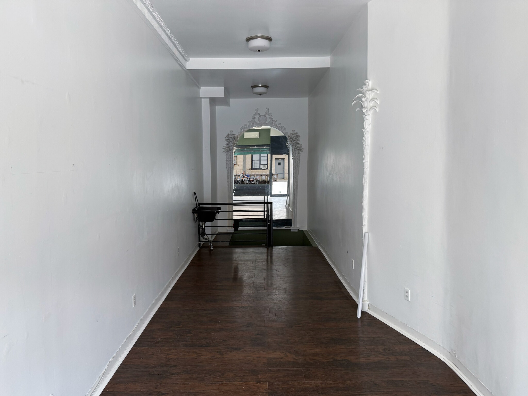 153 Wilson Ave, Brooklyn, NY à louer Photo intérieure– Image 1 sur 2