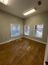 9050 Cypress Green Dr, Jacksonville, FL à louer Photo intérieure– Image 2 sur 8