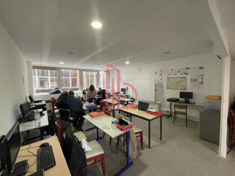 Bureau dans Bordeaux à louer - Photo de l’immeuble – Image 3 sur 5