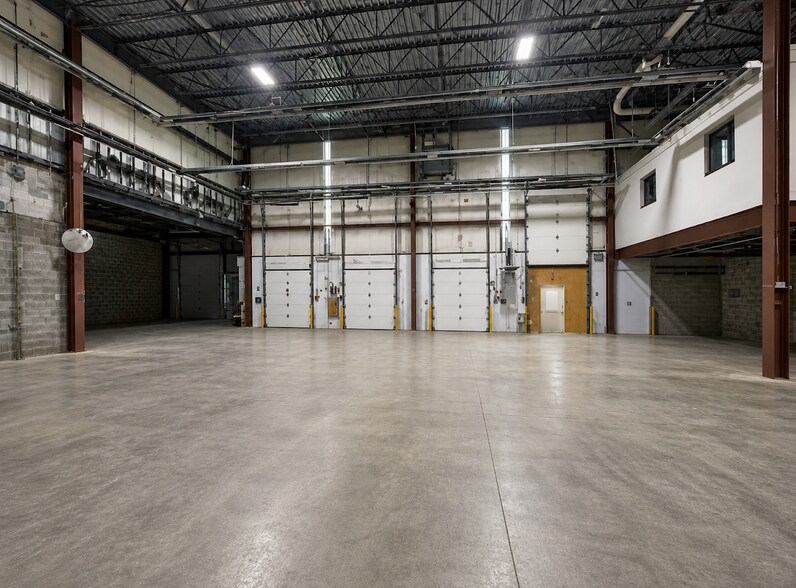 104 N Main St, Sherburne, NY à louer - Photo de l’immeuble – Image 3 sur 6