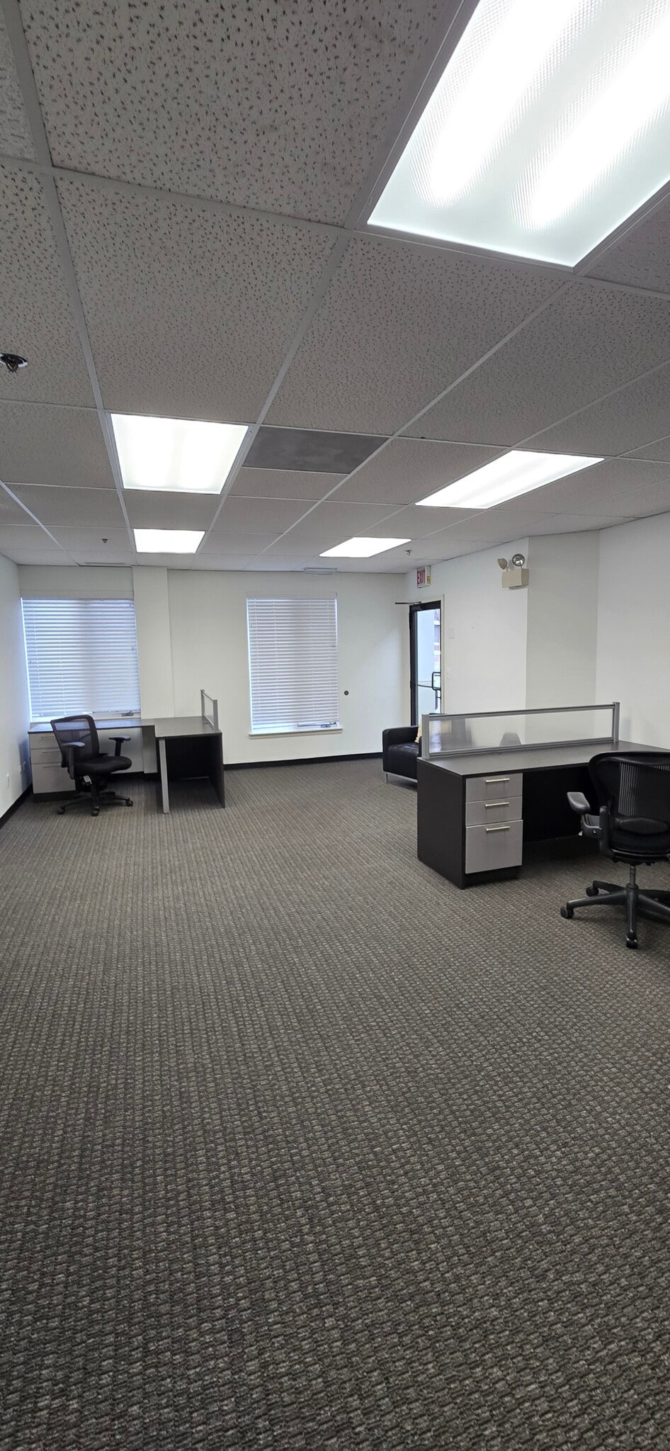 271-285 E Helen Rd, Palatine, IL à louer Photo intérieure– Image 1 sur 5