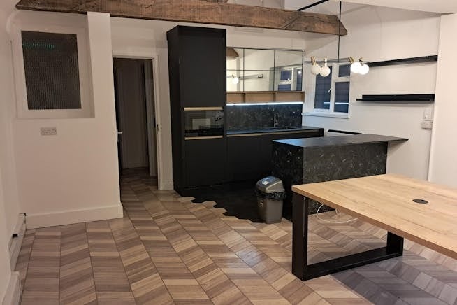 53-59 Peach St, Wokingham, BKS RG40 1XP - Lot 59 &59a - - Photo intérieure - Image 2 of 5