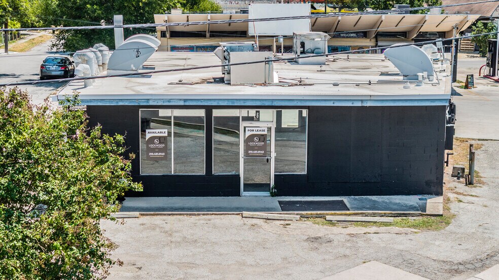 1100 S Presa St, San Antonio, TX à louer - Photo de l’immeuble – Image 1 sur 9