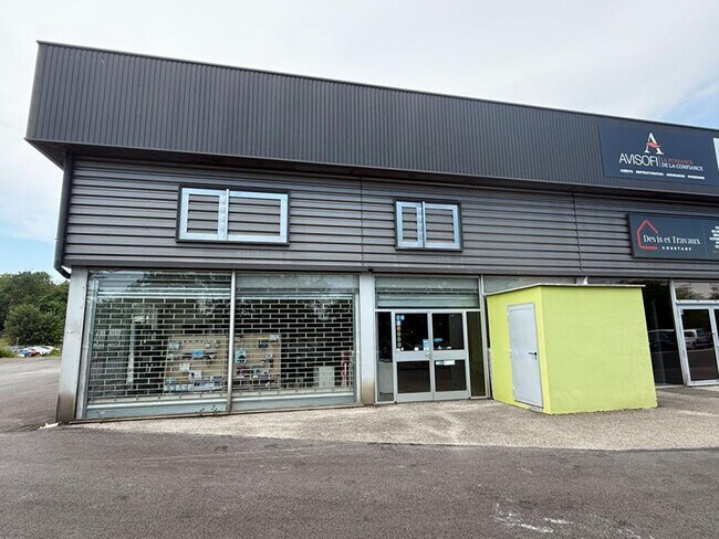 Plus de détails pour Local commercial à louer