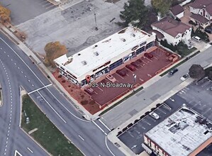 135-137 N Broadway, Hicksville, NY - Vue aérienne  vue de carte